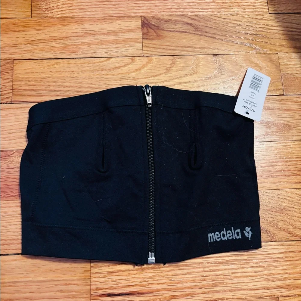 NWT Medela easy expressions bustier bra for pumping with front zipper size small